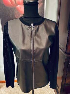 Siani Black Faux Leather Mixed Media Zip Up Jacket Sz S A433